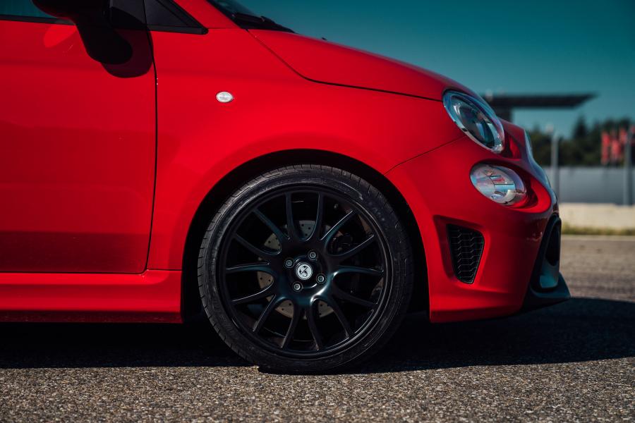 Детали экстерьера Abarth 595 Pista (312) 2017 года  (фото 38 из 53)